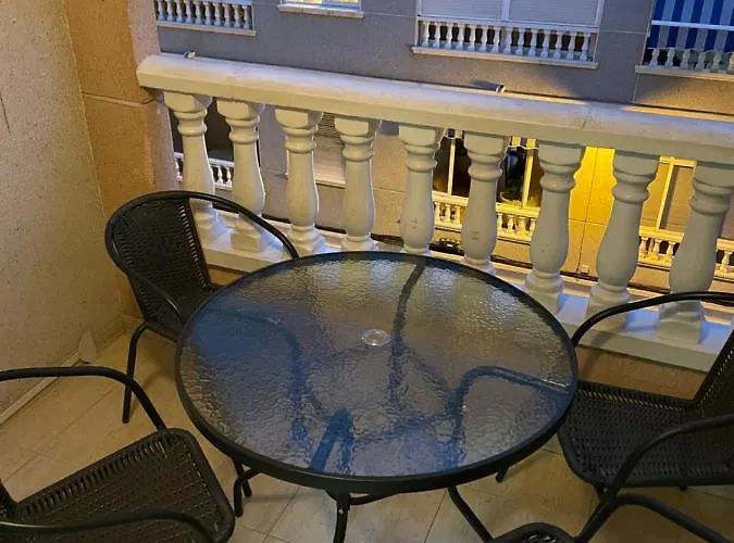 Félix De La Fuente Apartamento *