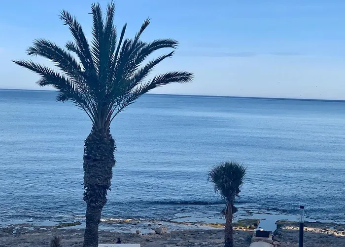 Félix De La Fuente Apartamento *