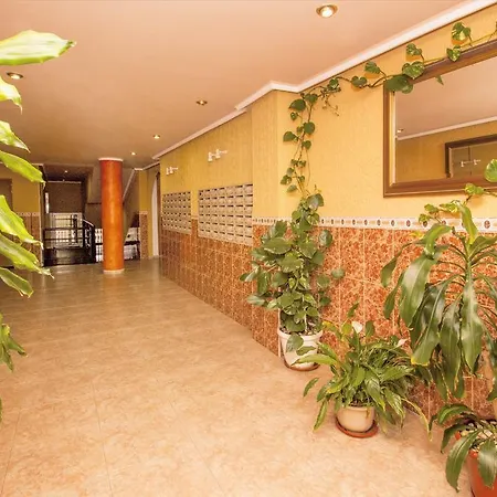 Daire Felix De La Fuente *